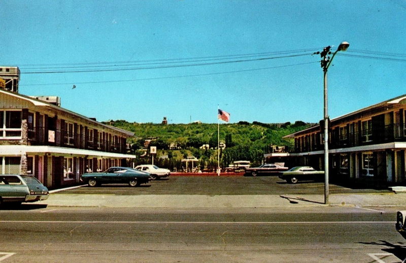 Downtowner Motel - Vintage Postcard (newer photo)